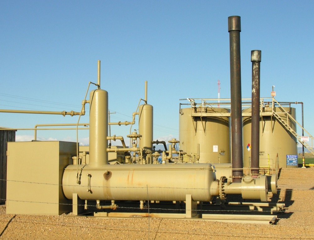 Pipeline pumping station moving crude to market